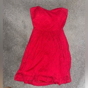 Lace red dress strapless